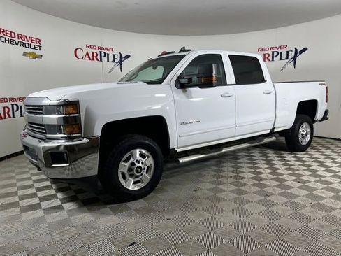 Used 2016 Chevrolet Silverado 2500 LT w/ LT Convenience Package image 3