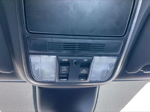 Used 2024 Honda Odyssey Sport image 36