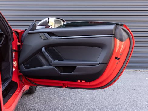 Certified 2024 Porsche 911 Carrera T RWD image 29
