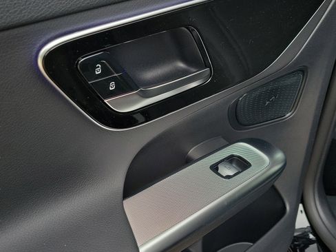 Certified 2026 Mercedes-Benz GLC 300 image 8