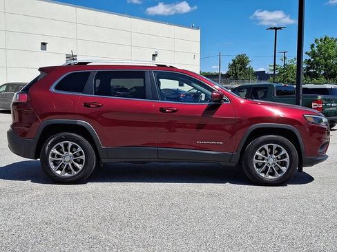 Used 2020 Jeep Cherokee Latitude Plus w/ Cold Weather Group AWD/4WD image 10