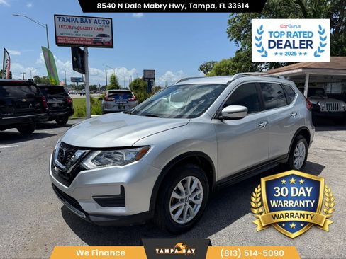 Used 2018 Nissan Rogue SV image 1