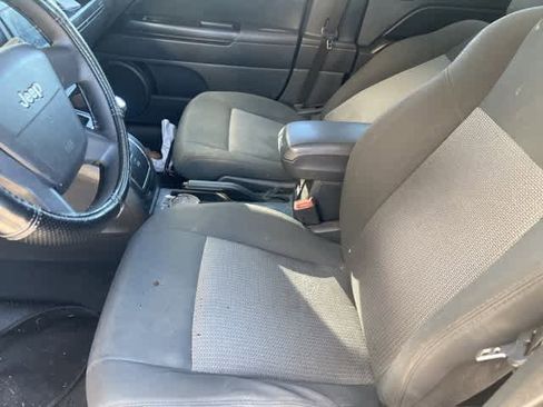 Used 2010 Jeep Patriot Sport image 4