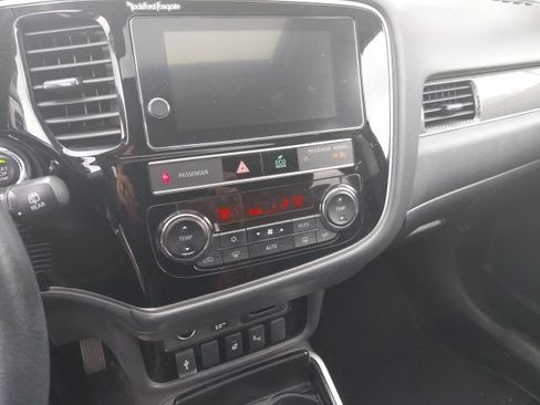 Used 2019 Mitsubishi Outlander GT AWD/4WD image 10