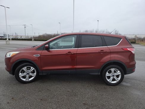 Used 2015 Ford Escape SE image 10