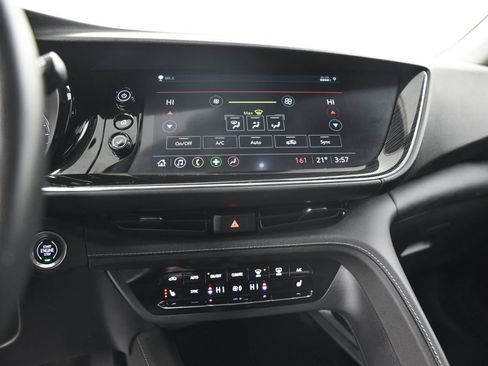 Used 2023 Buick Envision Essence image 22