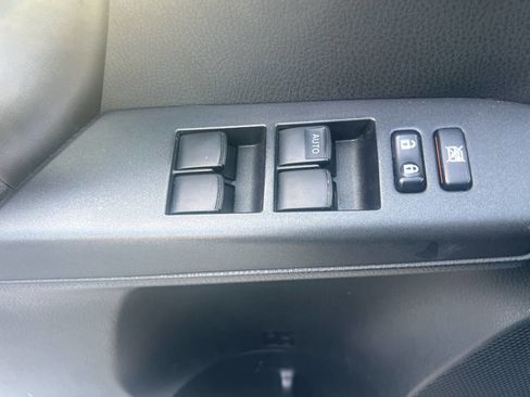 Used 2018 Toyota RAV4 XLE image 27