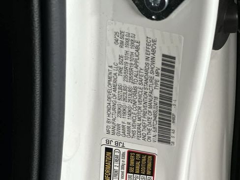 Certified 2025 Acura RDX SH-AWD image 29
