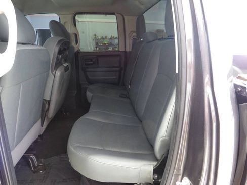 Used 2018 RAM 1500 Tradesman w/ Popular Equipment Group RWD image 10