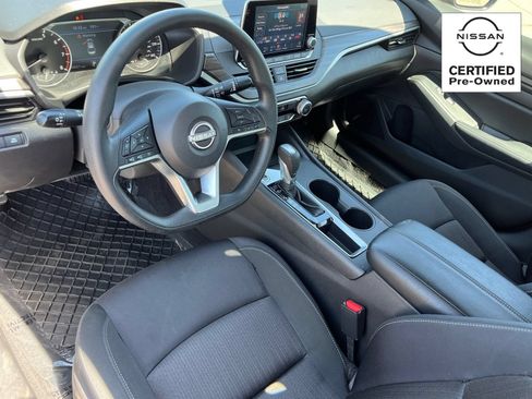 Certified 2025 Nissan Altima 2.5 SV FWD image 16