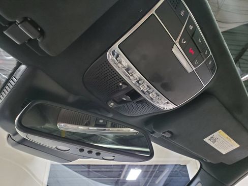 Used 2017 Mercedes-Benz S 550 4MATIC Sedan image 44