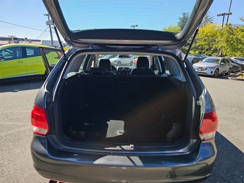 Used 2010 Volkswagen Jetta SE image 18