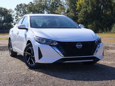New 2025 Nissan Sentra SV image 1
