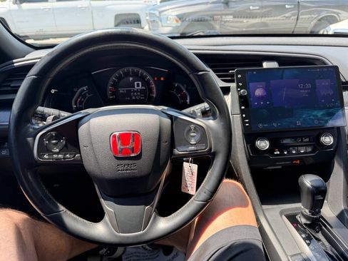 Used 2017 Honda Civic Sport image 12