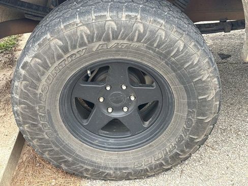 Used 2015 Ford F150 XLT w/ Equipment Group 301A Mid image 7