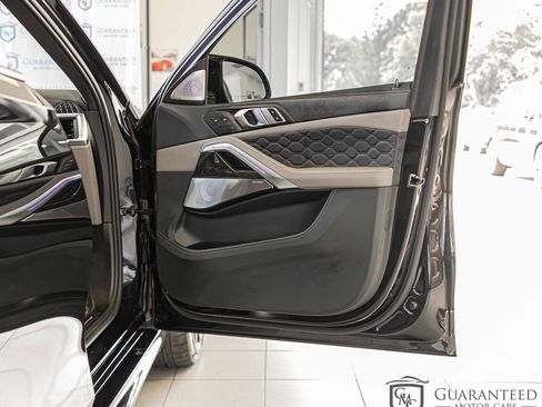 Used 2025 BMW X6 M Competition w/ Executive Package image 46