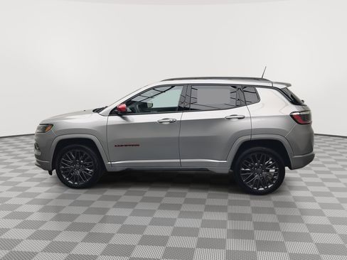 Used 2023 Jeep Compass Limited image 34