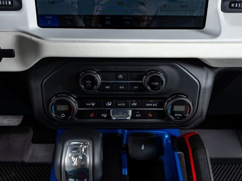 Used 2026 Ford Bronco Heritage Edition AWD/4WD image 22