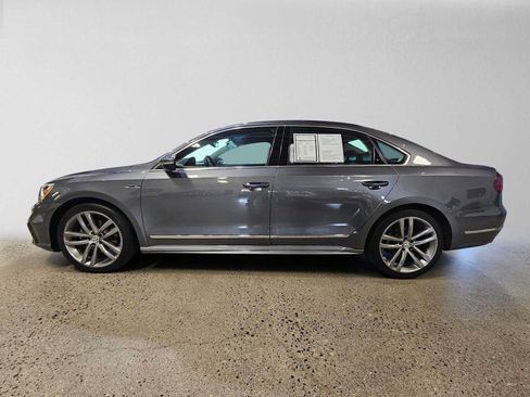 Used 2019 Volkswagen Passat 2.0T SE R-Line FWD image 6