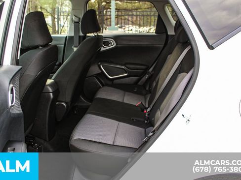 Used 2025 Kia Soul LX FWD image 18