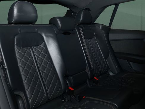 Used 2021 Audi SQ8 Premium Plus w/ SQ8 Black Optic Package image 15