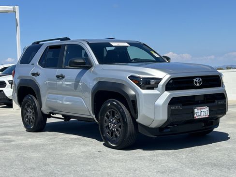 Certified 2026 Toyota 4Runner SR5 AWD/4WD image 2