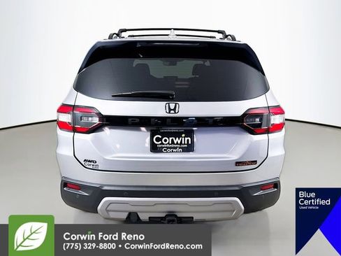 Used 2024 Honda Pilot TrailSport image 8