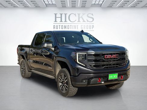 Used 2022 GMC Sierra 1500 AT4 w/ Technology Package image 3