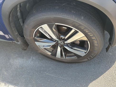Used 2023 Nissan Rogue Platinum AWD/4WD image 7