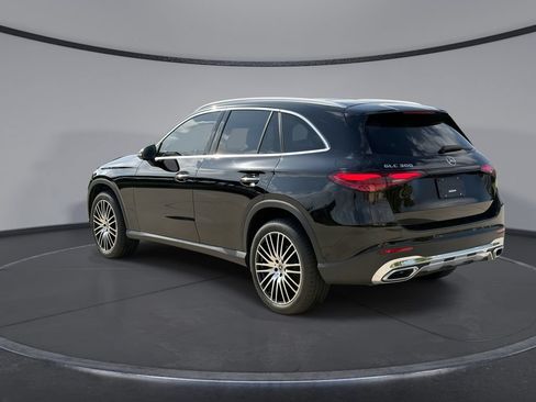 Used 2024 Mercedes-Benz GLC 300 image 10