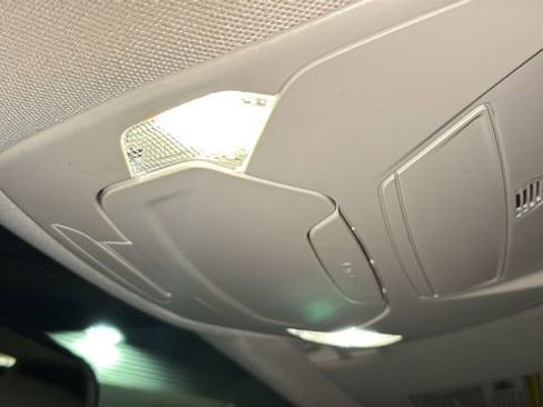 Used 2018 Ford Escape SEL image 21