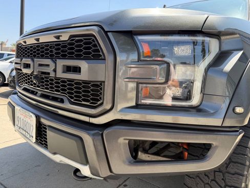 Used 2019 Ford F150 Raptor w/ Equipment Group 802A Luxury AWD/4WD image 16