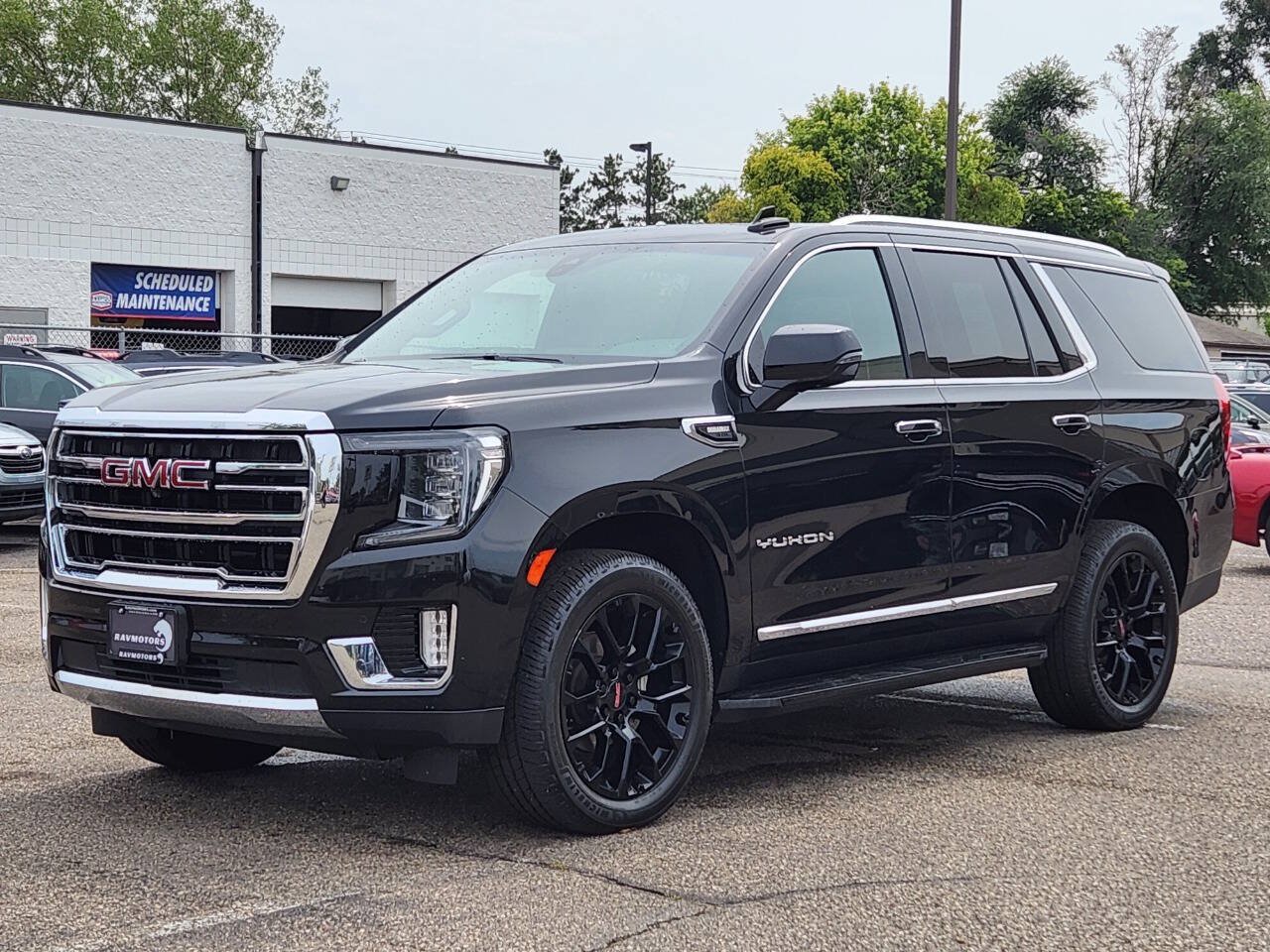 Used 2022 GMC Yukon SLT w/ SLT Premium Package AWD/4WD image 8