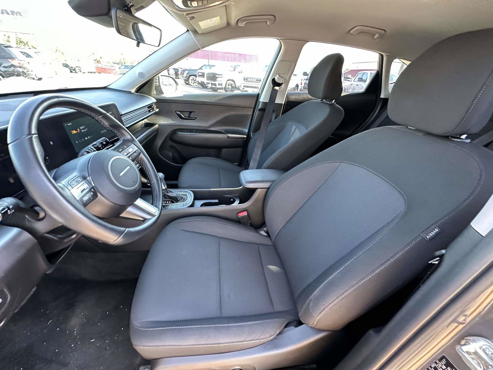 Used 2025 Hyundai Kona SEL FWD image 27