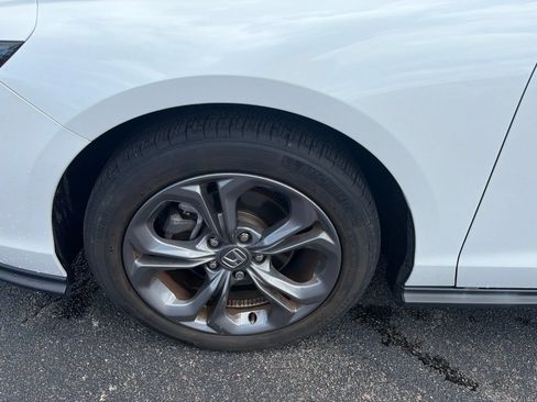 Used 2023 Honda Accord EX image 12