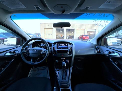Used 2018 Ford Focus SE image 15