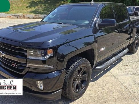 Used 2017 Chevrolet Silverado 1500 LTZ Z71 w/ LTZ Plus Package AWD/4WD image 3