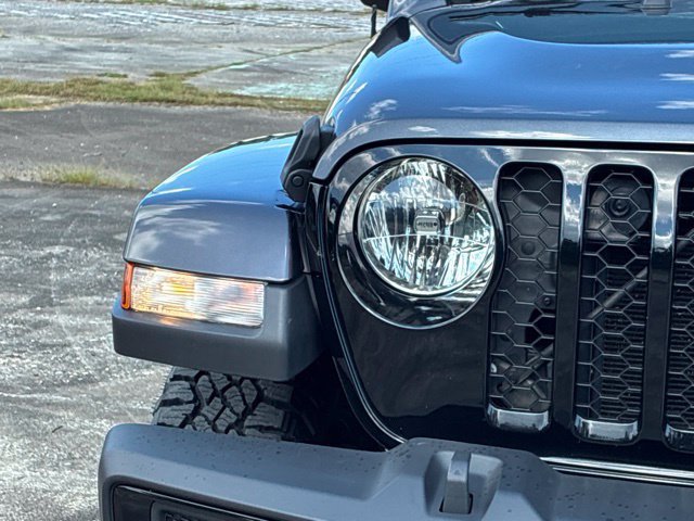 Used 2023 Jeep Gladiator Sport AWD/4WD image 9