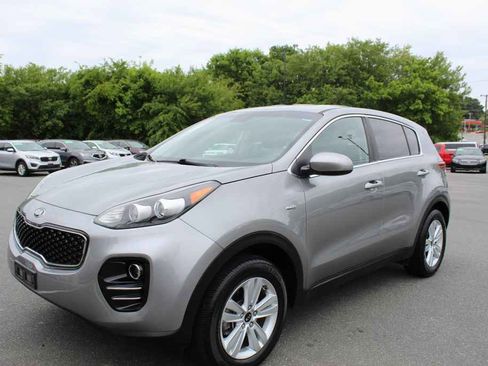 Used 2019 Kia Sportage LX AWD/4WD image 1