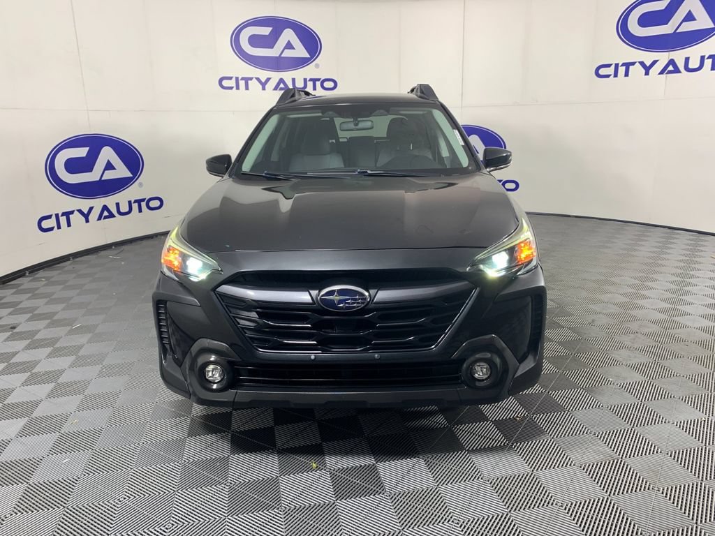 Used 2023 Subaru Outback Premium AWD/4WD image 9