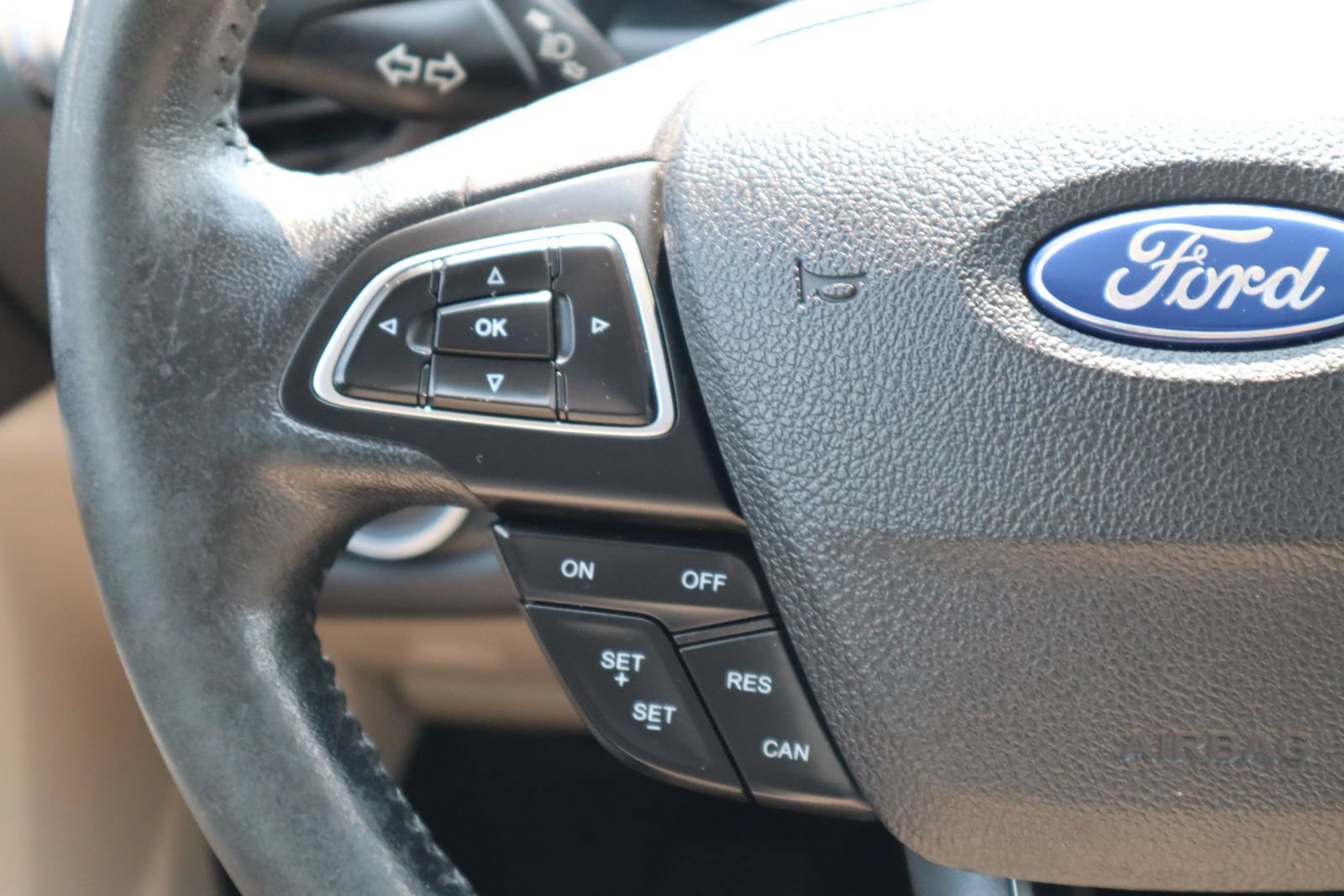 Used 2018 Ford Escape SEL AWD/4WD image 27