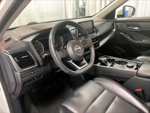 Certified 2023 Nissan Rogue SV w/ SV Premium Package image 8