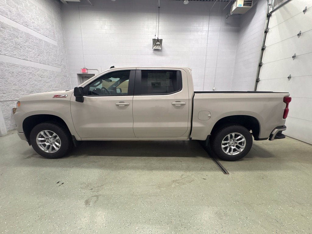 New 2026 Chevrolet Silverado 1500 RST AWD/4WD image 8