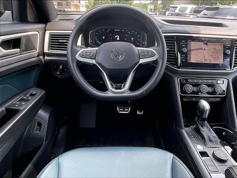Used 2023 Volkswagen Atlas Cross Sport SEL R-Line AWD/4WD image 13