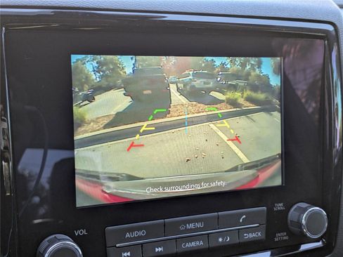 Used 2023 Nissan Frontier SV w/ SV Convenience Package image 22