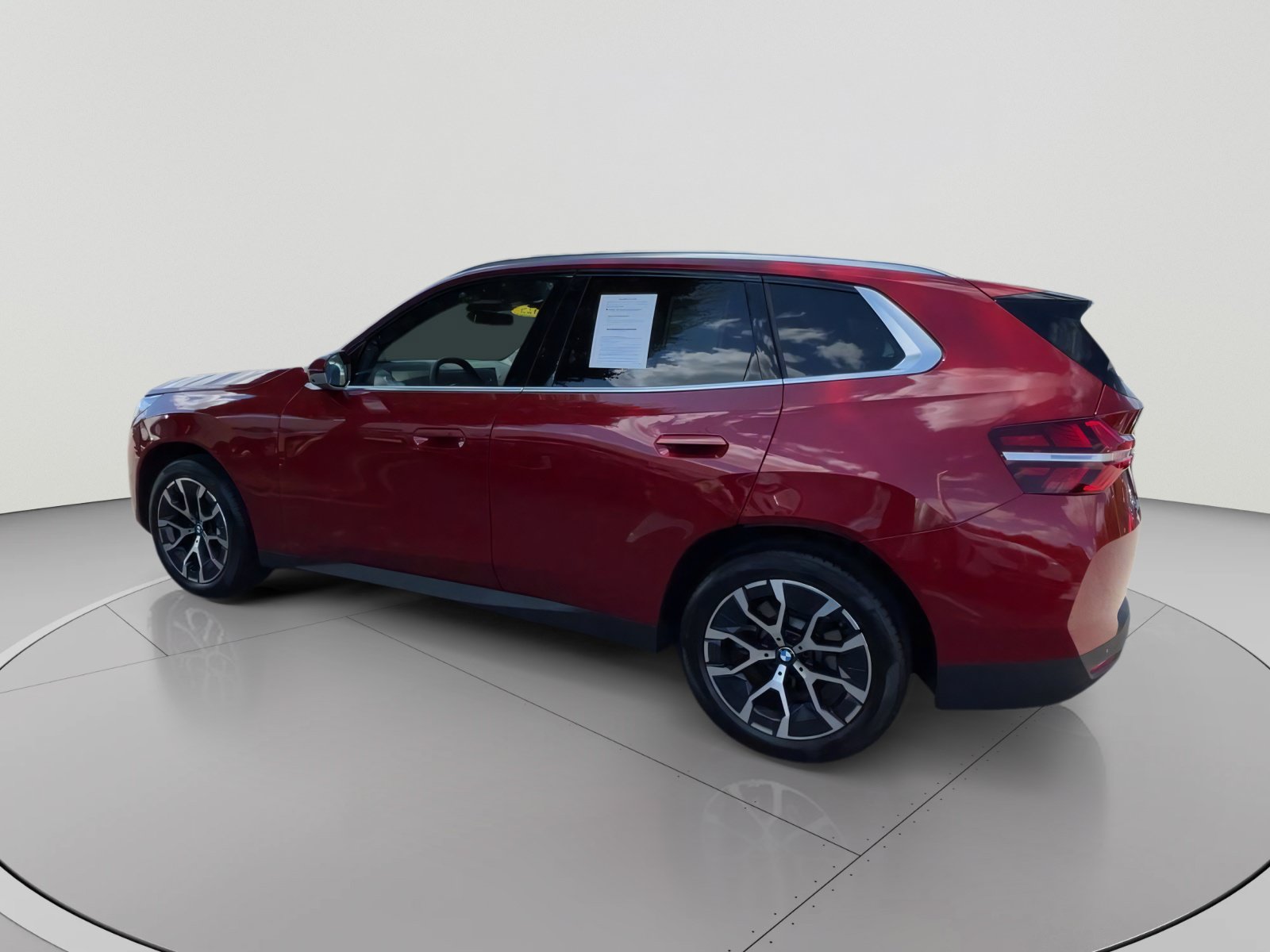 Used 2025 BMW X3 xDrive30i w/ Premium Package AWD/4WD image 5