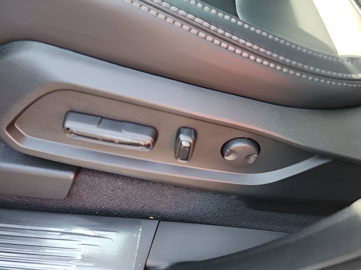 New 2026 Honda Pilot Touring image 14