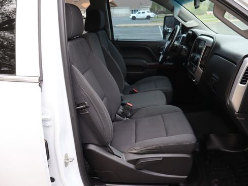 Used 2019 GMC Sierra 2500 SLE w/ Suspension Package, Off-Road AWD/4WD image 22