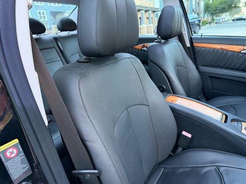 Used 2009 Mercedes-Benz E 550 Sedan image 63