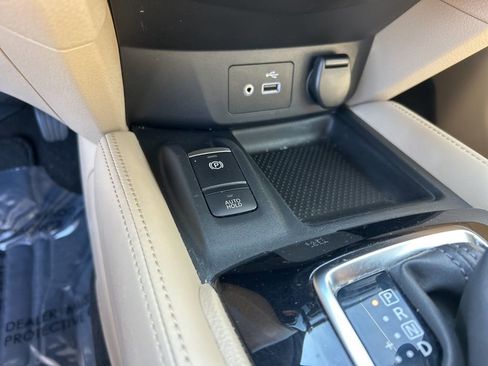 Used 2020 Nissan Rogue SL image 12